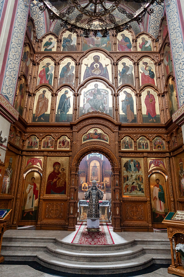 Литургия Преждеосвященных Даров в Преображенском соборе города Люберцы